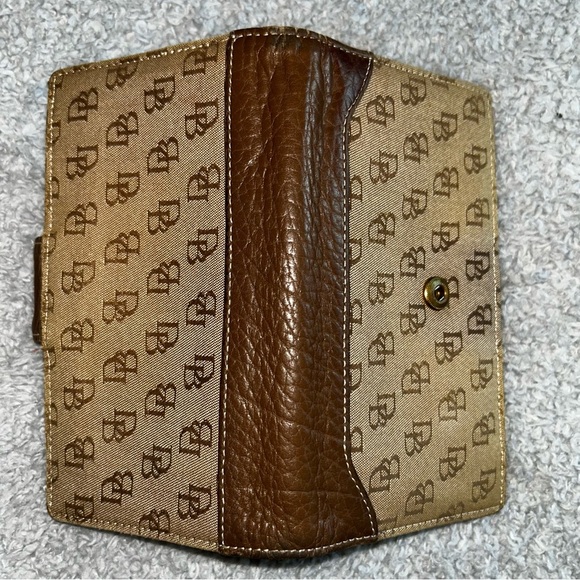 Dooney & Bourke Signature Tan and Brown Hobo Bag - Picture 14 of 15